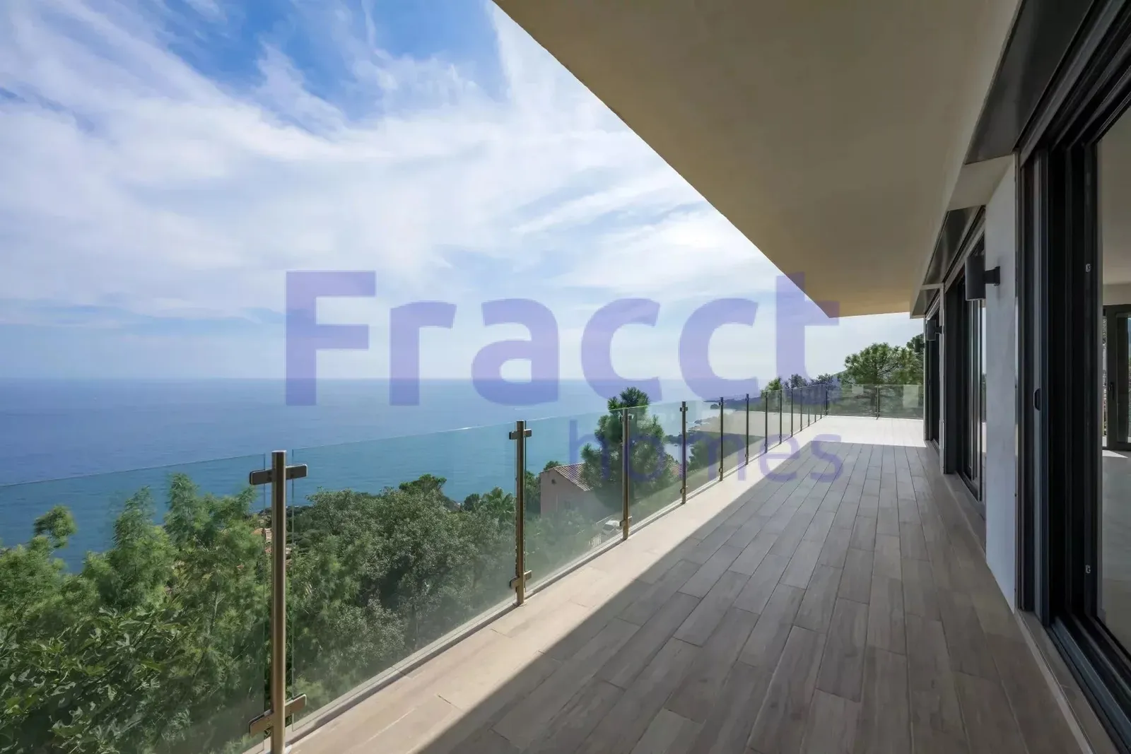 House / Villa in Saint-Raphaël — photo 5