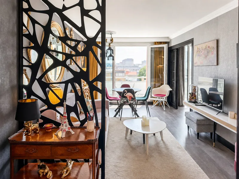 Apartment in Paris — photo 2